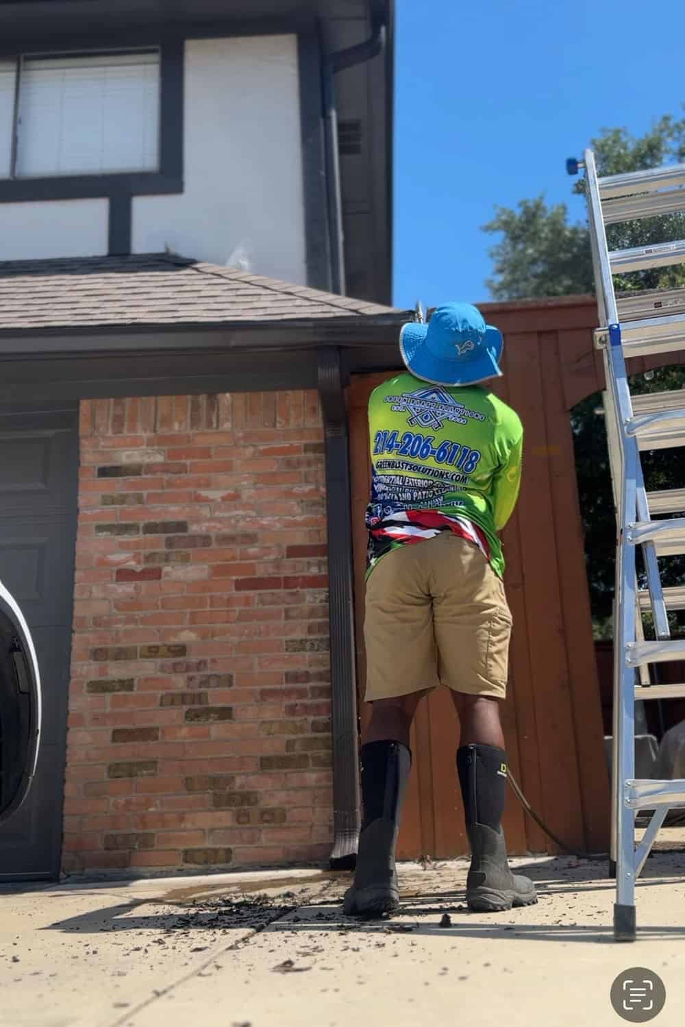 Roof Cleaning image