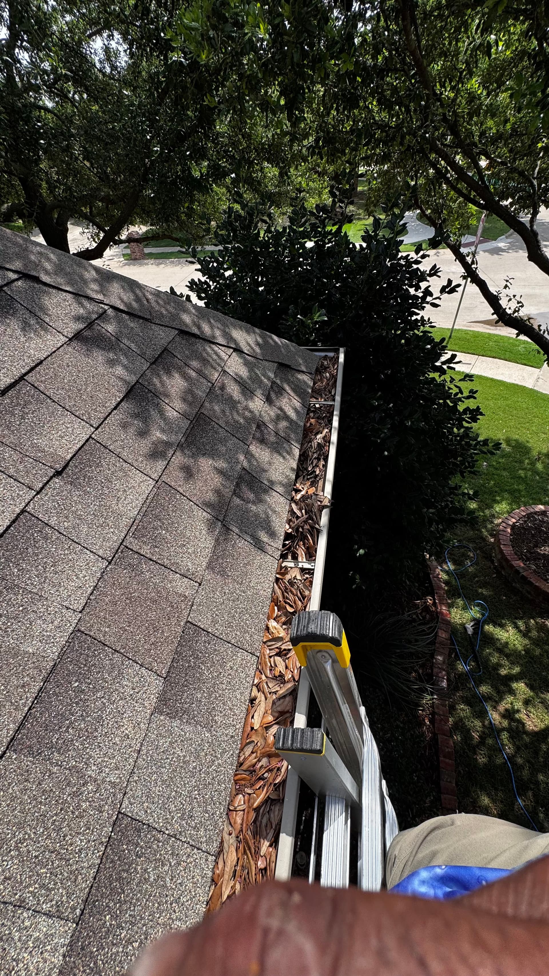 Gallery photos for Expert Gutter Cleaning Transforms Home in McKinney: Image #1